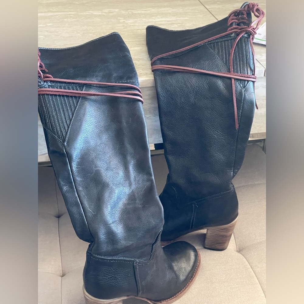 Freebird Boots